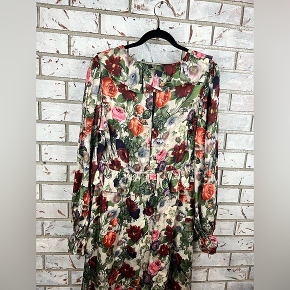 & Other Stories | V Neck Frill Midi Dress in Vintage Floral Print - Picture 11 of 16